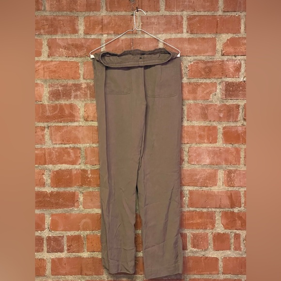 Linen pants - Picture 2 of 2